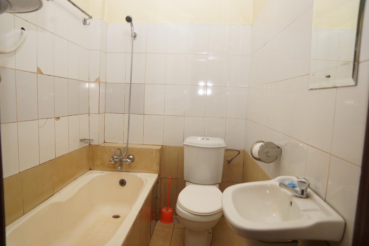 Florida Hotel Zaana Кампала Екстериор снимка