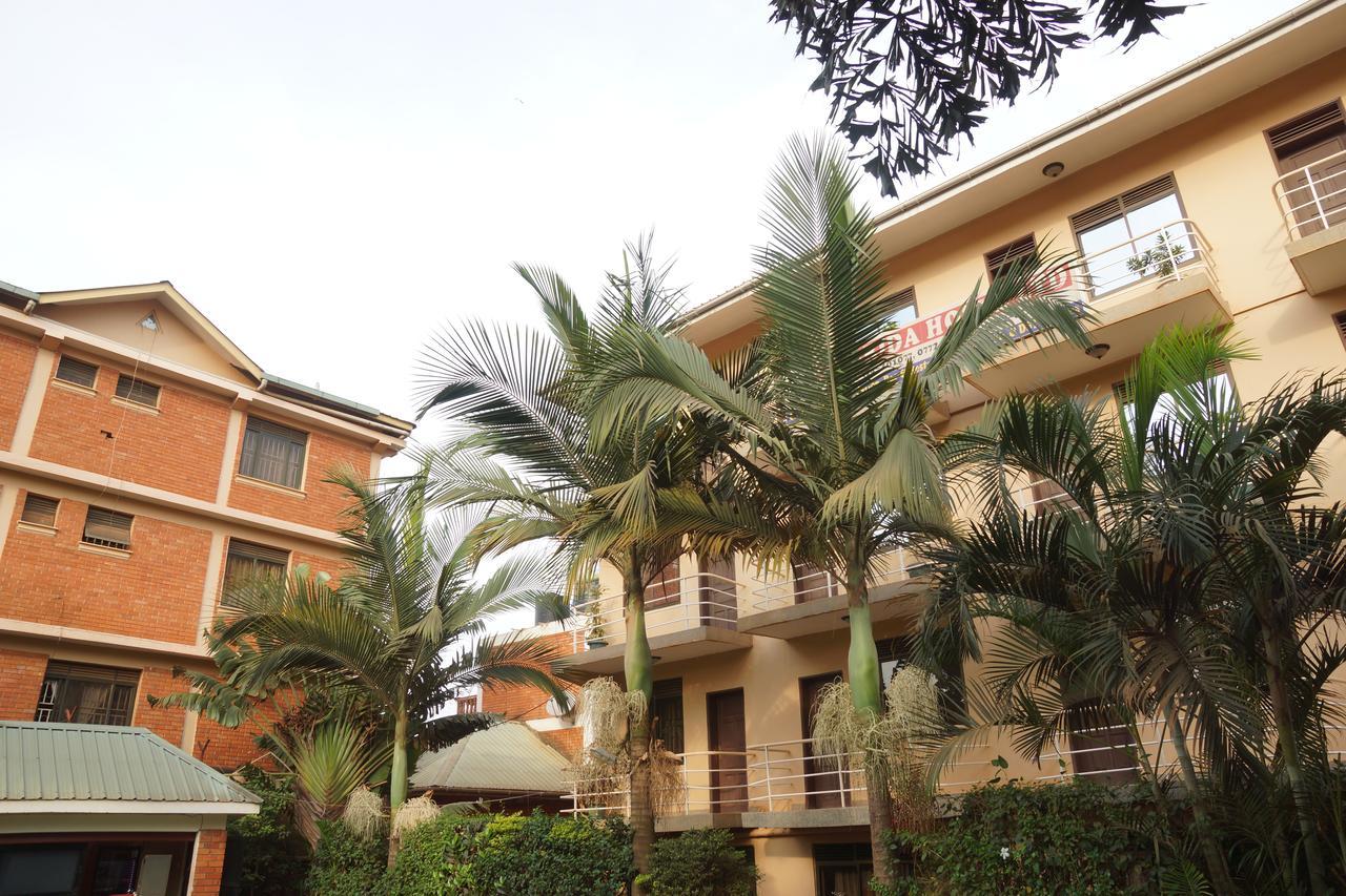 Florida Hotel Zaana Кампала Екстериор снимка