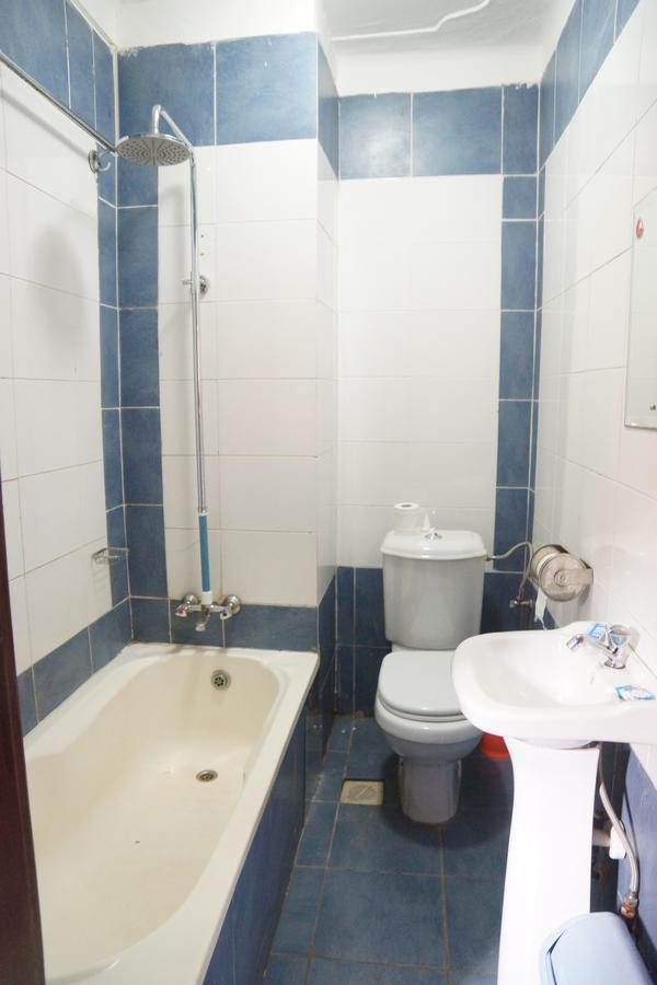 Florida Hotel Zaana Кампала Екстериор снимка