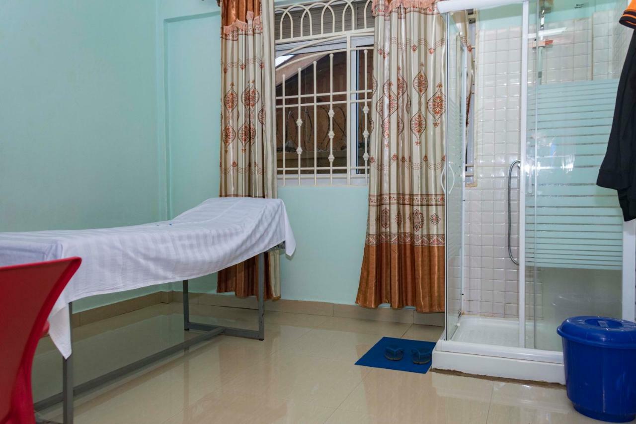 Florida Hotel Zaana Кампала Екстериор снимка