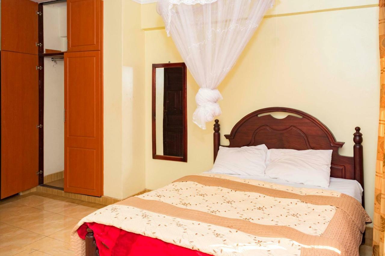 Florida Hotel Zaana Кампала Екстериор снимка